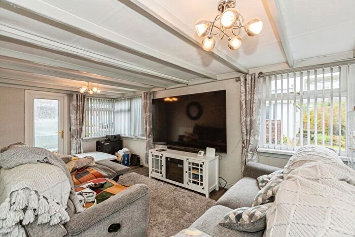 2 Bedroom Detached House For Sale In Oak Drive, Woodland Park, Waunarlwydd, Swansea, SA5