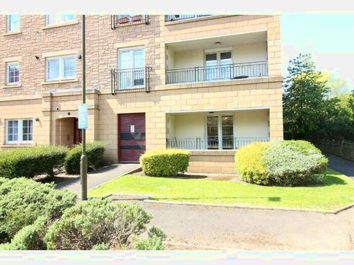 2 Bedroom Flat To Rent In Powderhall Rigg, Edinburgh, EH7