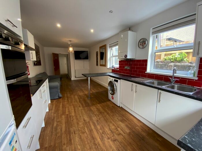 7 Bedroom Property To Rent In Donald Street, Roath, Cardiff, CF24