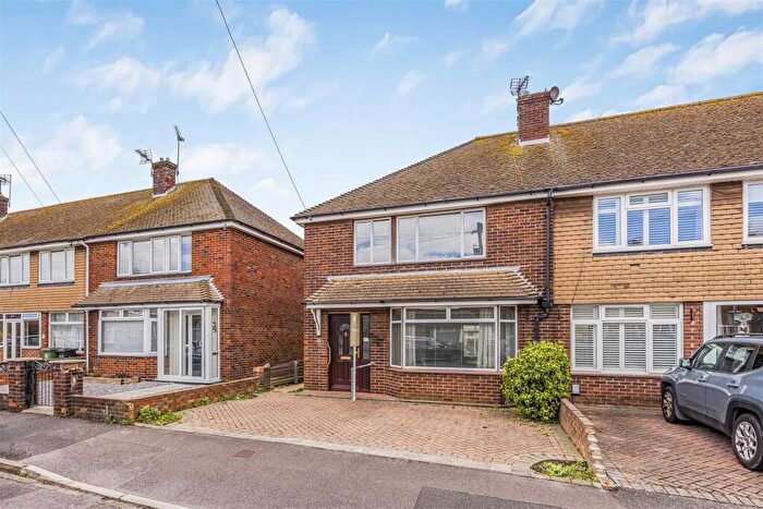 3 Bedroom End Of Terrace House For Sale In Lower Drayton Lane, Drayton, Portsmouth, PO6