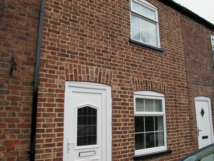 1 Bedroom Terraced House To Rent In Hollands Place, Macclesfield, Cheshire, SK11