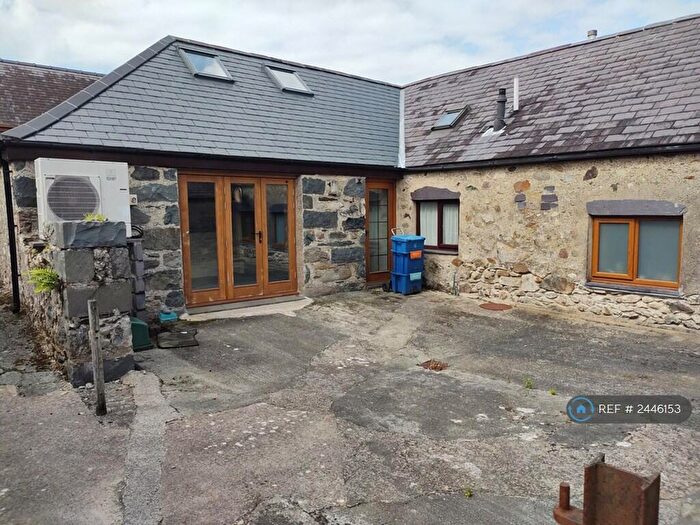 2 Bedroom End Of Terrace House To Rent In Lon Wern, Bangor, LL57