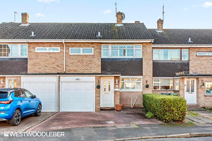 3 Bedroom Terraced House For Sale In Caxton Road, Hoddesdon, EN11