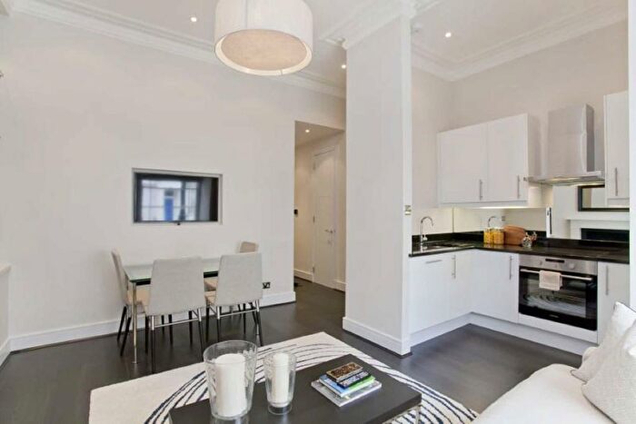2 Bedroom Flat To Rent In Winchester Street, London, SW1V