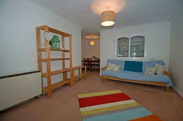 2 Bedroom Apartment To Rent In Vesper Road, Leeds, LS5