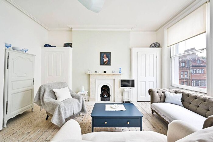 1 Bedroom Flat To Rent In Charleville Road, Barons Court, London, W14