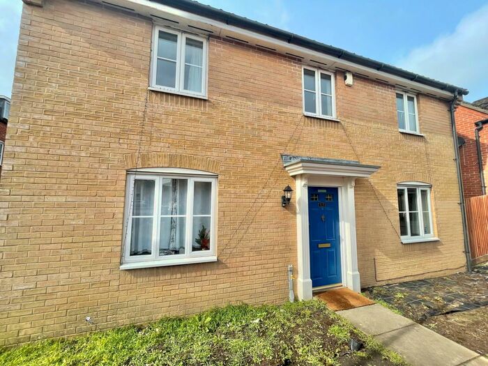 4 Bedroom Detached House To Rent In Weatherby Road, Norwich, NR5