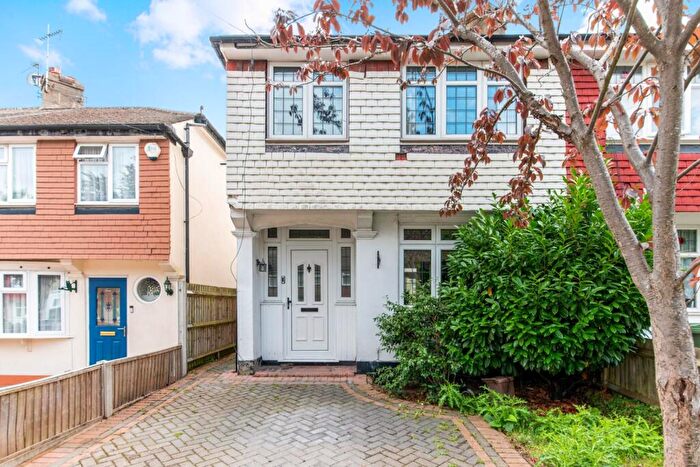 3 Bedroom Semi Detached House For Sale In Elmdene, Surbiton, KT5