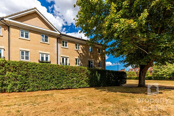 3 Bedroom Town House For Sale In Marauder Road, NR6