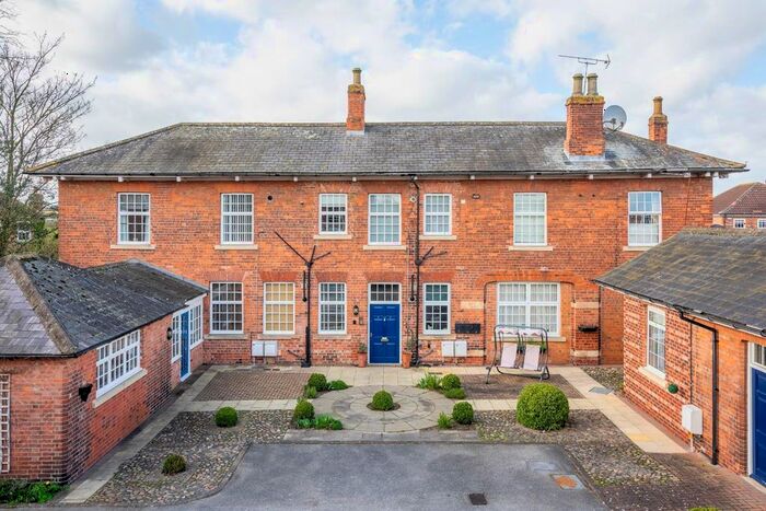 1 Bedroom Flat For Sale In Dower Chase, Escrick, York, YO19