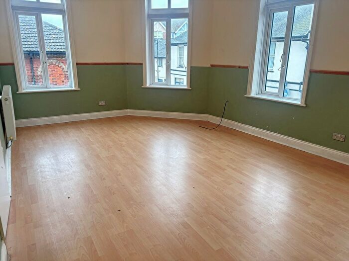 2 Bedroom Flat To Rent In High Street, Walton On The Naze, CO14