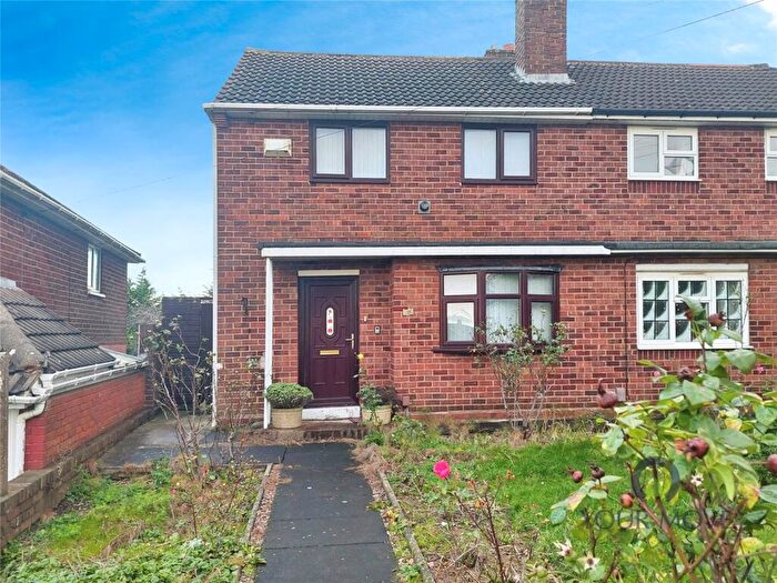 2 Bedroom Semi Detached House For Sale In California Road, Tividale, Oldbury, West Midlands, B69
