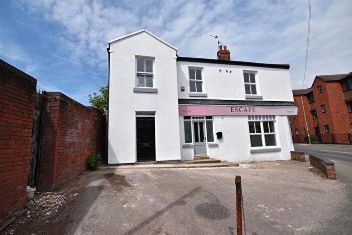 1 Bedroom Apartment To Rent In Bridge Street, Neston, CH64