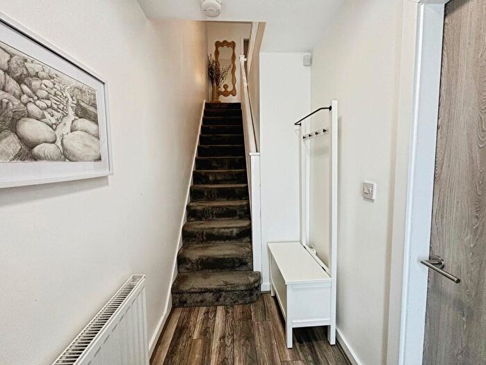 4 Bedroom Town House For Sale In Woburn Hill, Liverpool, L13