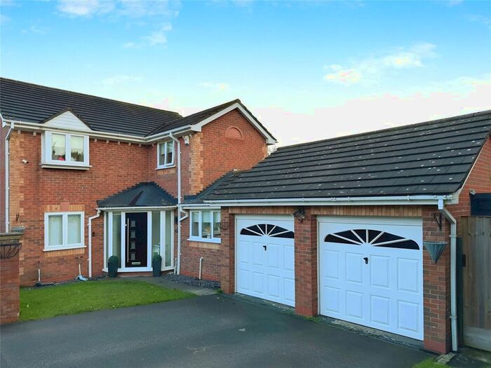 4 Bedroom Detached House To Rent In Kingsbury Court, Skelmersdale, Lancashire, WN8