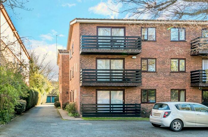 2 Bedroom Flat To Rent In The Avenue Beckenham, BR3