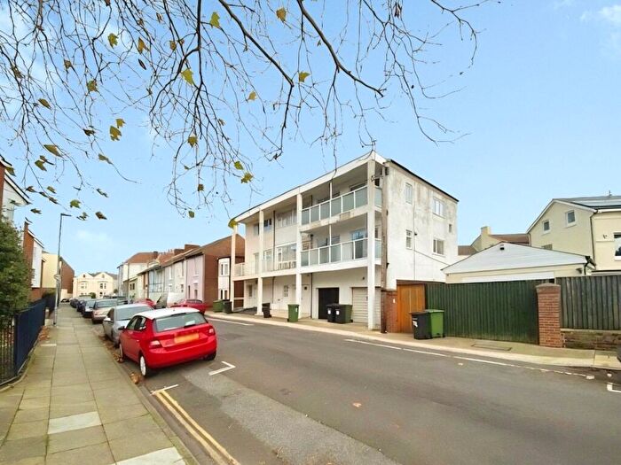 1 Bedroom Flat To Rent In Richmond Road, Southsea, Hampshire, PO5