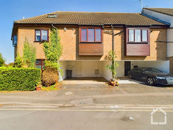 2 Bedroom Terraced House To Rent In Bassett Road, Leighton Buzzard, LU7