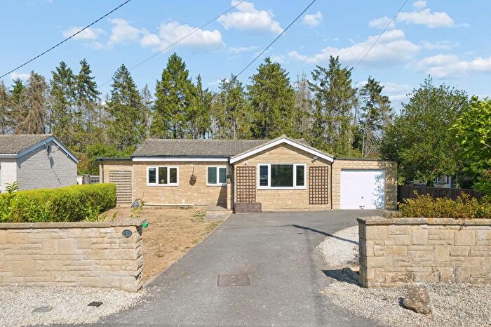 3 Bedroom Detached House For Sale In Foxburrow Close, Sutton, OX29