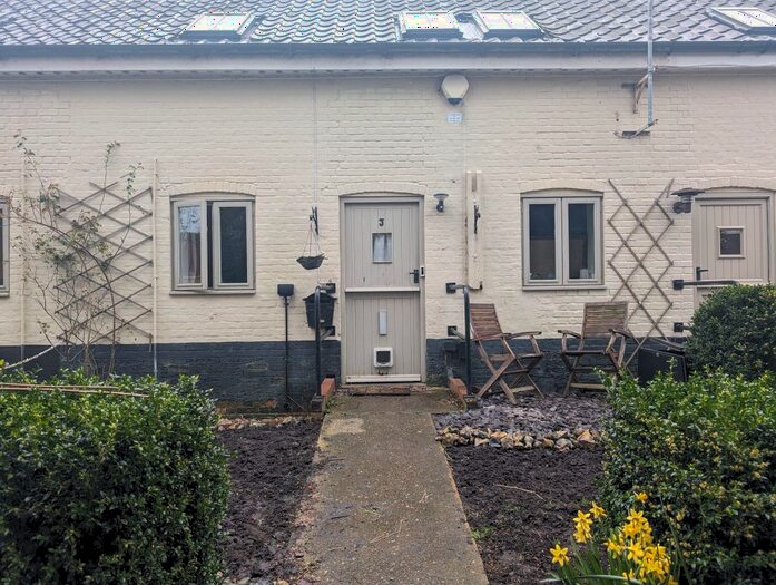 2 Bedroom Terraced House For Sale In The Maltings, Diss, IP21