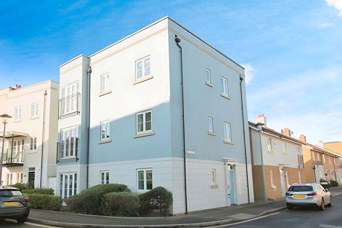2 Bedroom Flat To Rent In Eastcliff, Portishead, Bristol, BS20