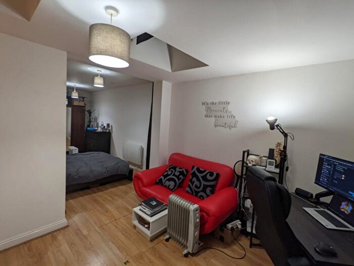 1 Bedroom Flat To Rent In B Filton Road, Bristol, BS7