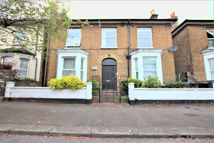 1 Bedroom Flat To Rent In Thornhill Road, Croydon, CR0