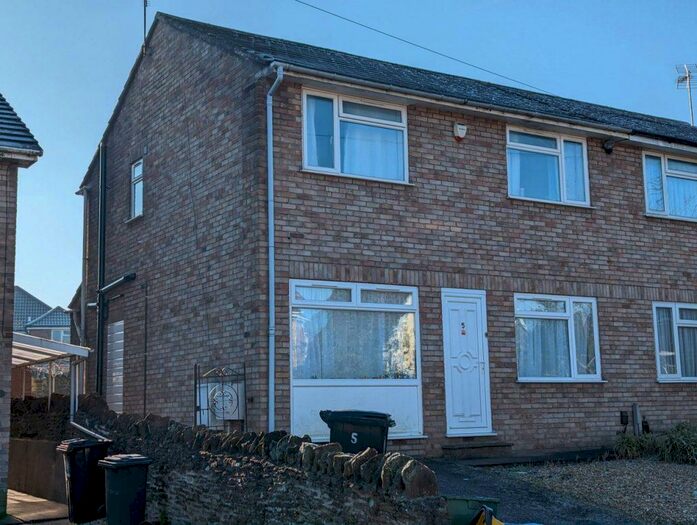 4 Bedroom House To Rent In Kimberley Avenue &#;, BS16