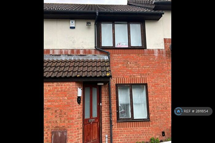 2 Bedroom Terraced House To Rent In Hayes Road, Greenhithe, DA9