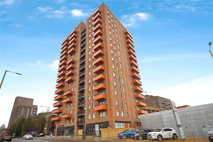 2 Bedroom Flat For Sale In Pintail Heights, The Hyde, London, NW9