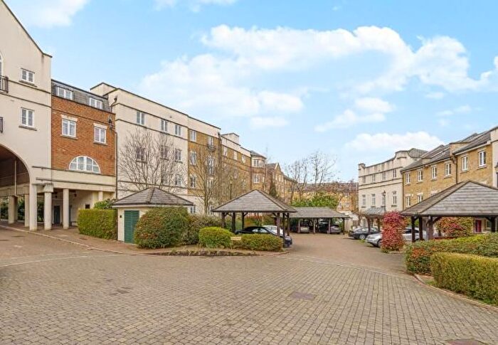 4 Bedroom Flat To Rent In Dudley Mews, Dulwich, Brockwell Park, Brixton, London, SW2