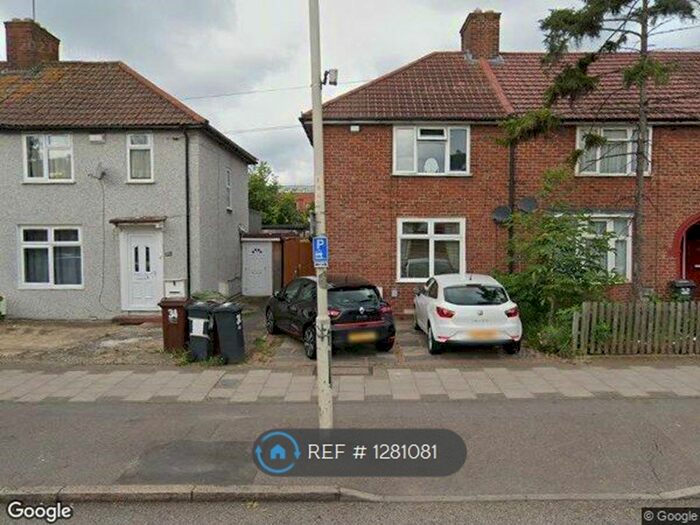 4 Bedroom End Of Terrace House To Rent In Lodge Ave, Dagenham, RM8