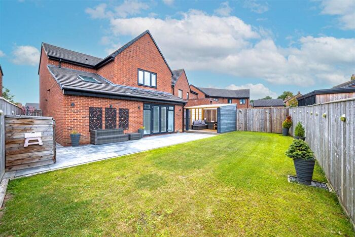 3 Bedroom Detached House For Sale In Alwin Grove, Dinnington, Newcastle Upon Tyne, NE13