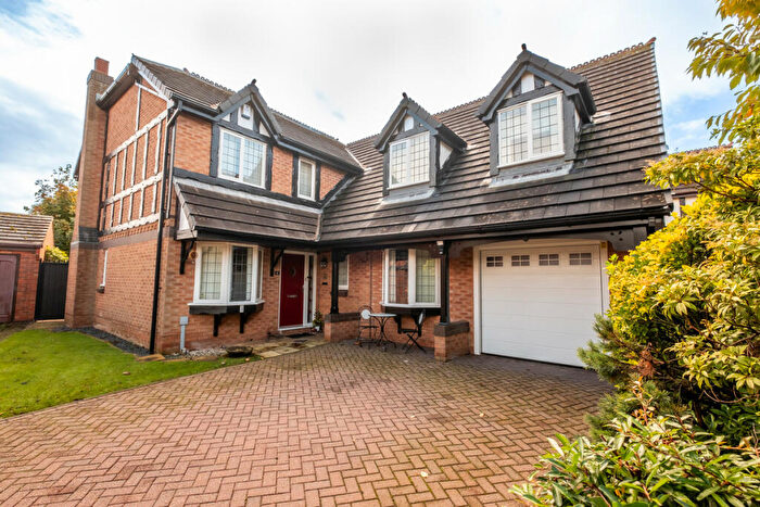 4 Bedroom Detached House For Sale In Cheviot Avenue, Lytham, FY8