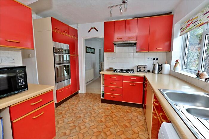 4 Bedroom Detached House For Sale In Lovelace Drive, Pyrford, Woking, Surrey, GU22