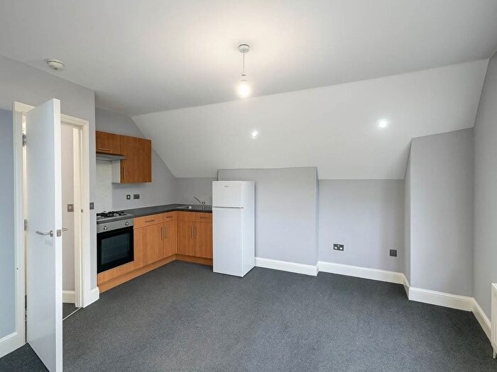 1 Bedroom Flat To Rent In Bromley Road, Catford, London, SE6