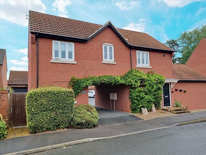 2 Bedroom Maisonette To Rent In Montrose Grove, Greylees, Sleaford, NG34