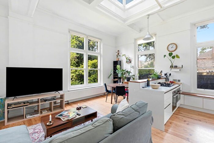 2 Bedroom Flat For Sale In Tredegar House, Bow, E3