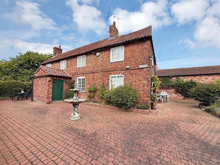 3 Bedroom Detached House For Sale In Chapel Lane, Farnsfield, Newark, NG22