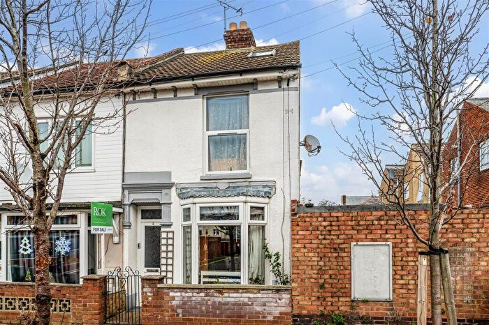 2 Bedroom End Of Terrace House For Sale In Ranelagh Road, Portsmouth, PO2