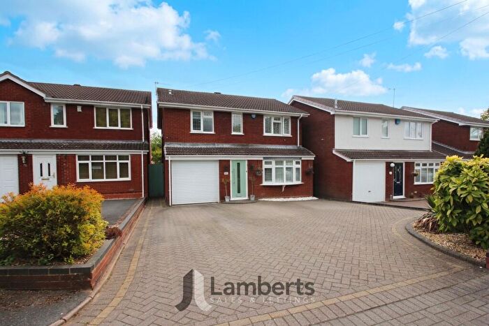 4 Bedroom Detached House For Sale In Jersey Close, Churchill North, B98