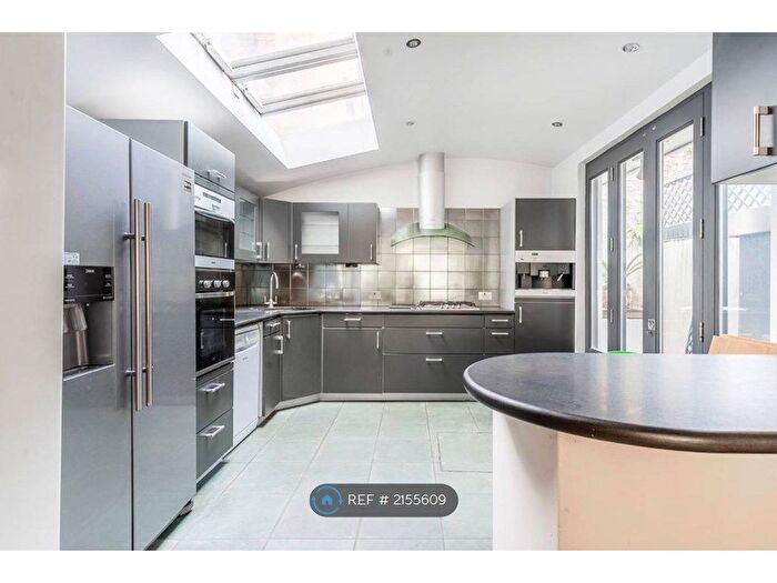 4 Bedroom Terraced House To Rent In Lots Road, London, SW10