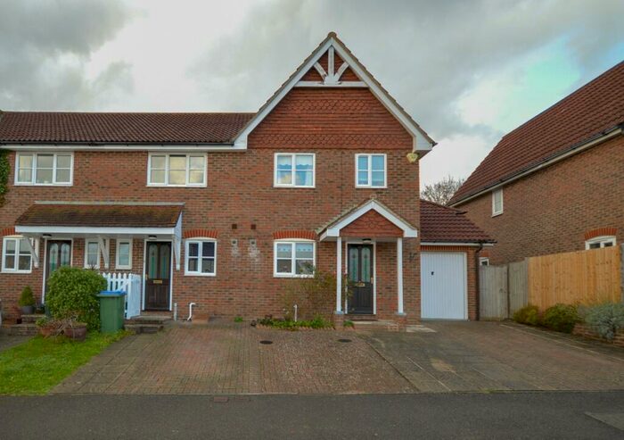 2 Bedroom Terraced House To Rent In Lyntons, Pulborough, RH20