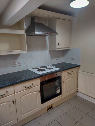 2 Bedroom Flat To Rent In Knightsbridge Court, Nottingham Road, Ripley, DE5