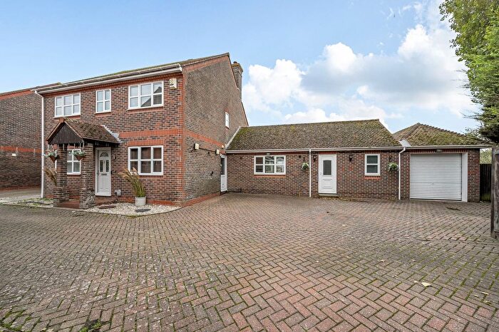 5 Bedroom Detached House For Sale In Boleyn Drive, Bognor Regis, PO21