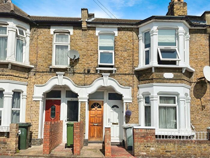 1 Bedroom Flat To Rent In Cambus Road, London, E16