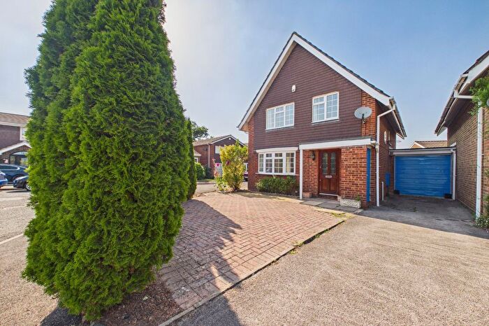 4 Bedroom Detached House To Rent In Welby Crescent, Winnersh, Wokingham, Berkshire, RG41