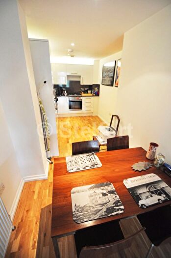1 Bedroom Flat To Rent In Holloway Road, London, N7