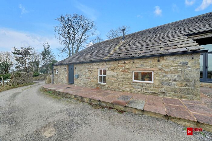 4 Bedroom Semi-detached House For Sale In , Long Preston, BD23