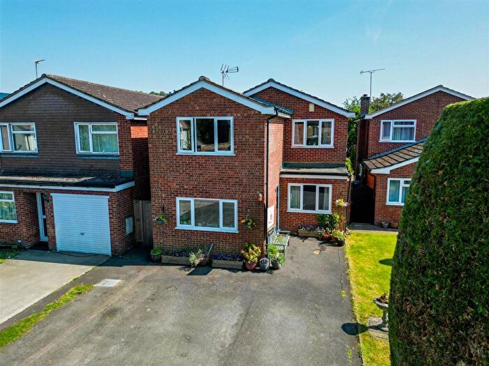 4 Bedroom Detached House For Sale In Lower Green, Westcott, HP18